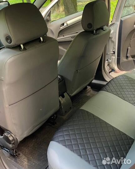 Авточехлы экокожа на Mercedes Benz W124 Автопилот