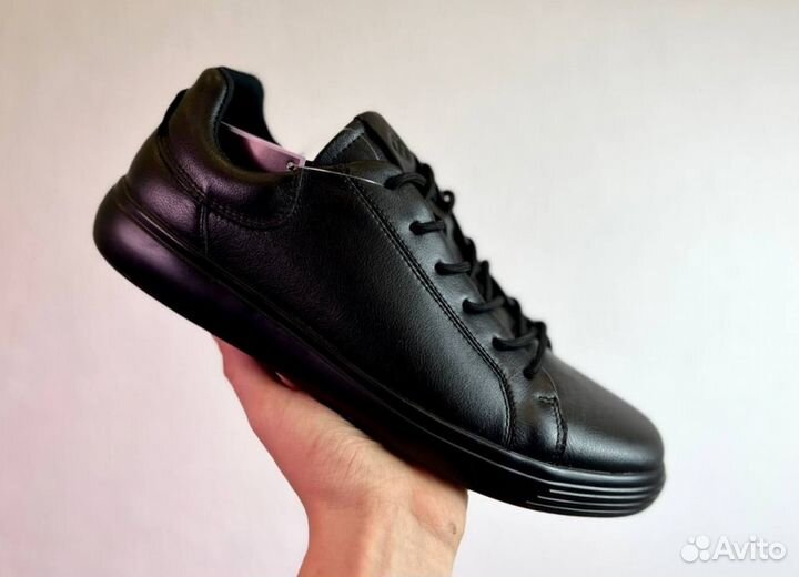 Кроссовки Ecco модные