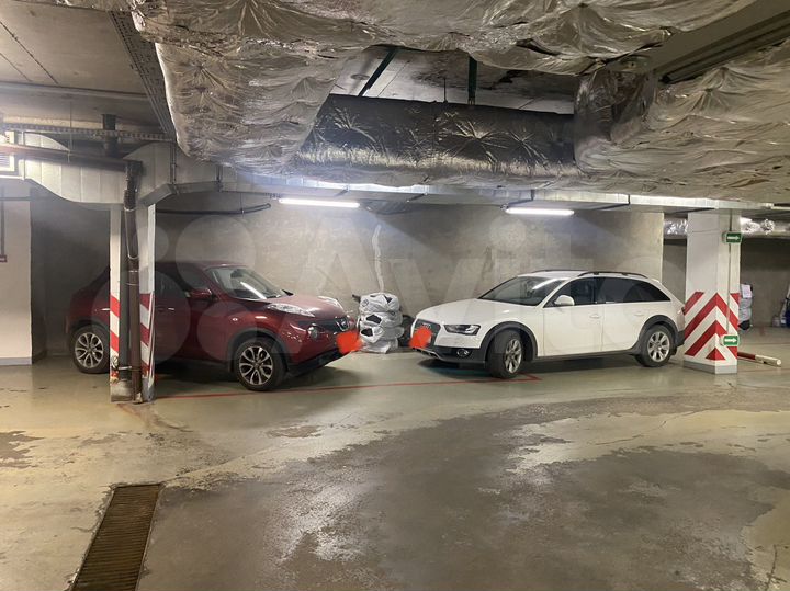 Машиноместо, 28 м²