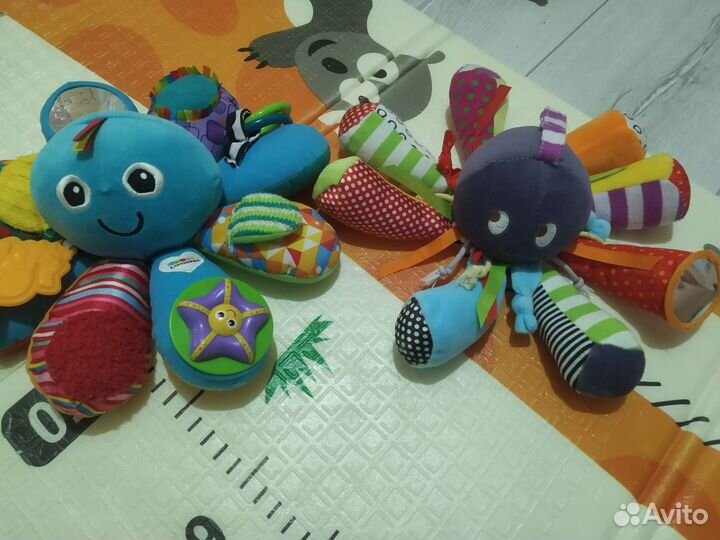 Первые игрушки малыша, прорезыватели погремушки