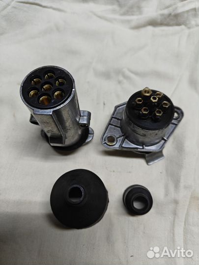 Соединительный разъем