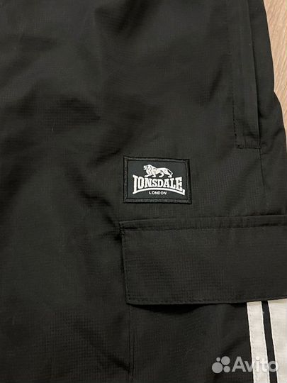 Шорты карго Lonsdale