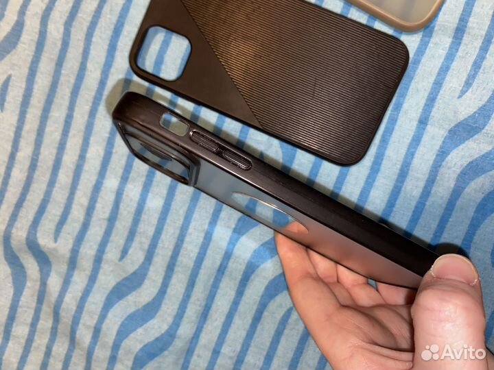 Чехлы на телефон iPhone 11