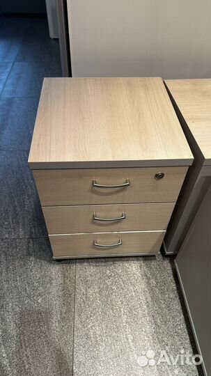 Тумба офисная с ящиками