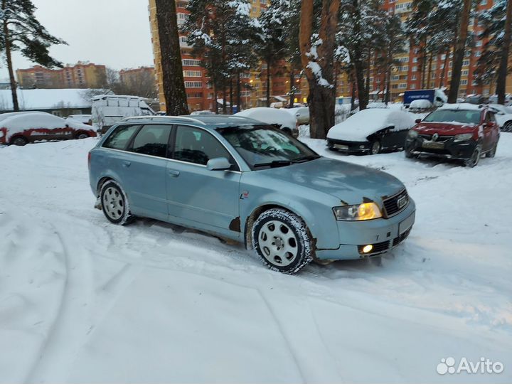 Audi A4 1.8 МТ, 2003, 429 565 км
