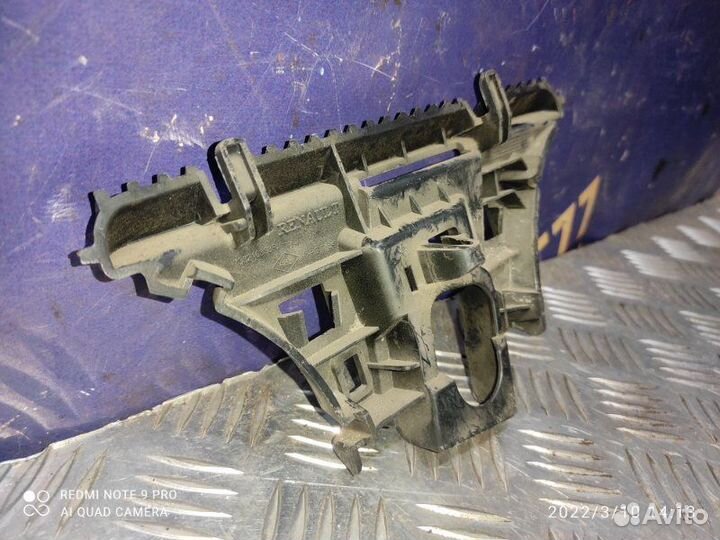 Кронштейн левый Renault Fluence седан 1.6 K4M 2012