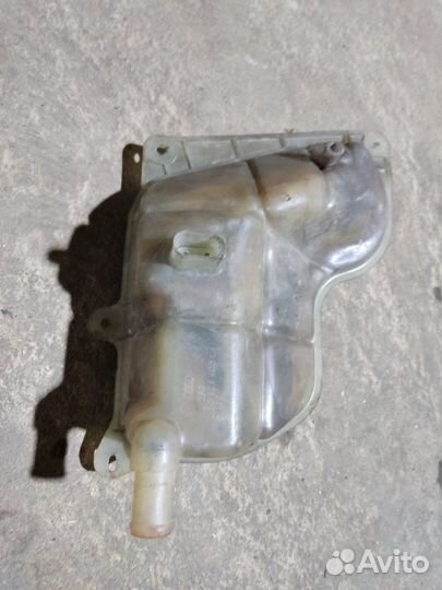 Бачок расширительный Volkswagen Passat B5 седан