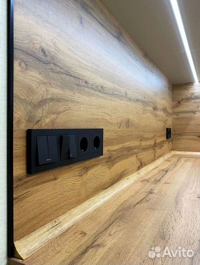 Кухонный гарнитур в современном стиле на заказ