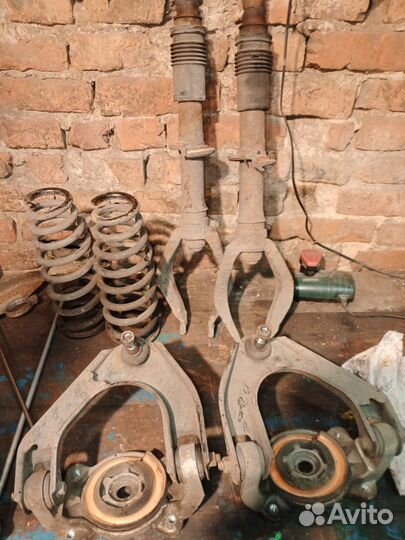 Стойки передние