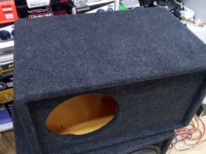 Короб под 10 динамик на трубе 45л