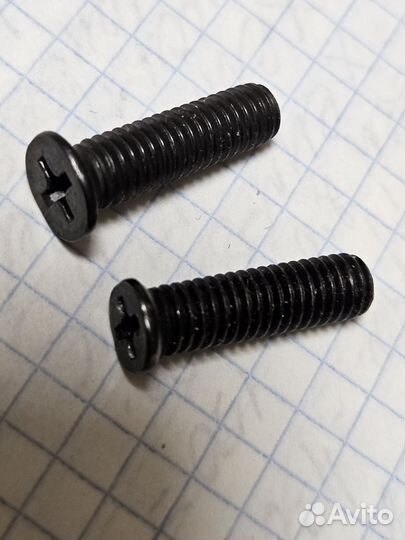 Рыбацкого шуруповерта болтик редуктора