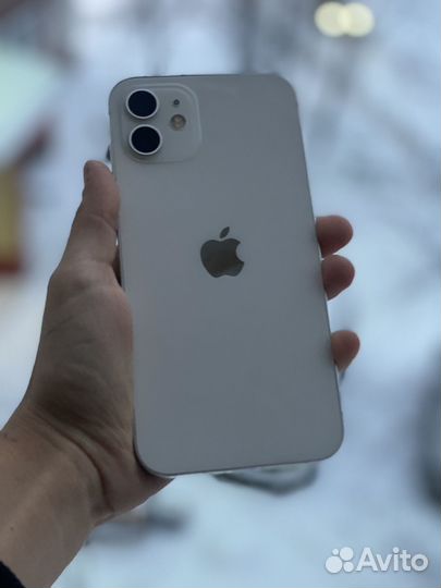 iPhone 12, 64 ГБ