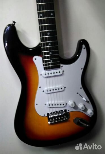Электрогитара стратокастер Fender(реплика)