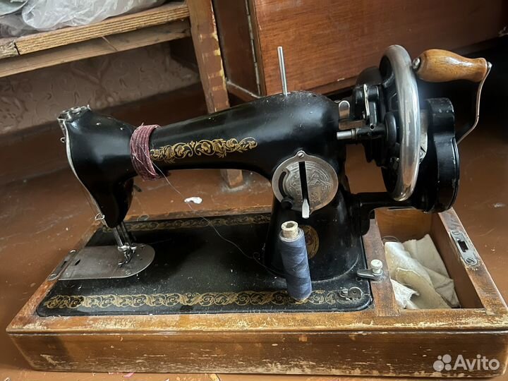 Швейная машина