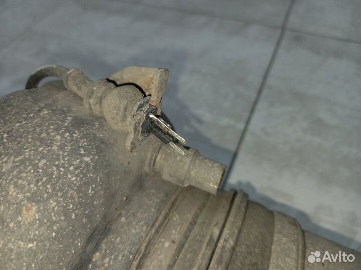 Пневмоамортизатор передний Audi A8 D4 4.2 FSI 2012