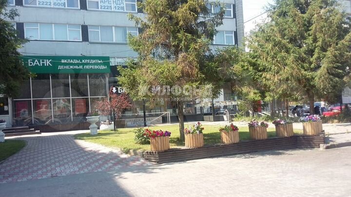 Торговое помещение, 180 м²