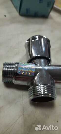 Кран трехходовой 1/2х1/2х3/4 дюйма RR 259