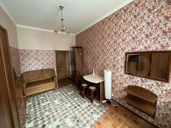 Комната 15 м² в 3-к., 1/3 эт.