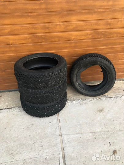 Yokohama Ice Guard IG65 215/55 R17 98T