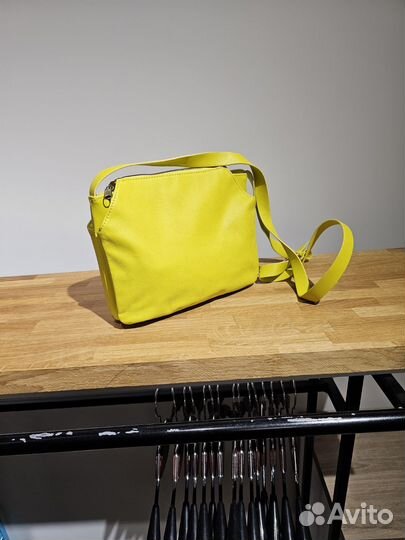 Сумка жёлтая / лимонная через плечо