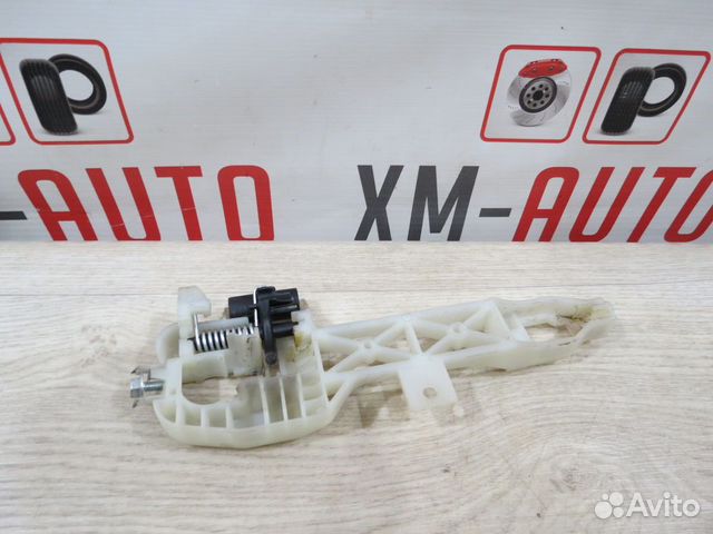 Кронштейн ручки передний левый Hyundai Solaris 2