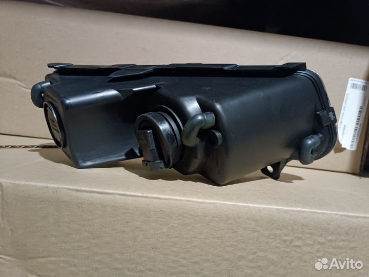 Фара противотуманная левая Фольксваген Поло 15-20