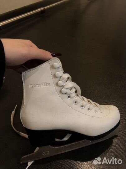 Коньки фигурные Camelia