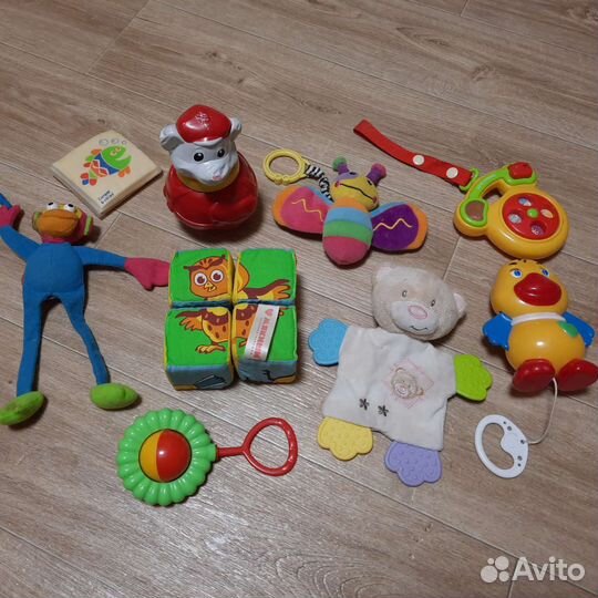 Развивающие игрушки для малышей, пакетом