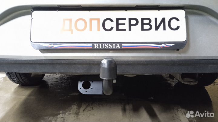 Фаркоп на Volkswagen Polo / Skoda Rapid