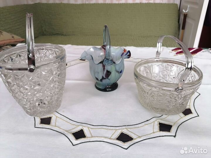 Вазы стекл с ручк