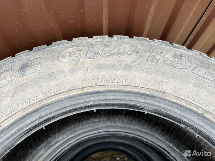 Bridgestone Ice Cruiser 7000 235/65 R17