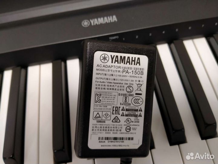 Цифровое пианино Yamaha p-45 + стойка