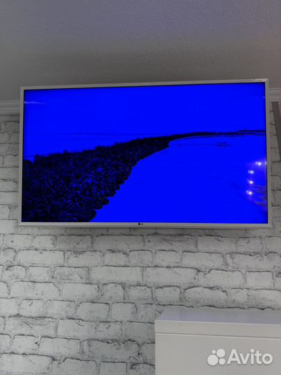 Телевизор lg SMART tv 43
