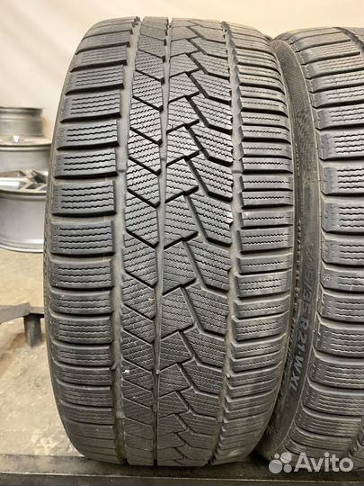 Continental ContiWinterContact TS 860S 245/35 R21 и 285/30 R21 96W