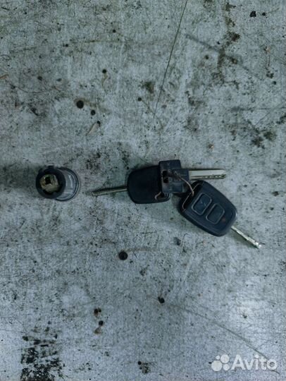 Личинка замка зажигания Ford Mondeo 2