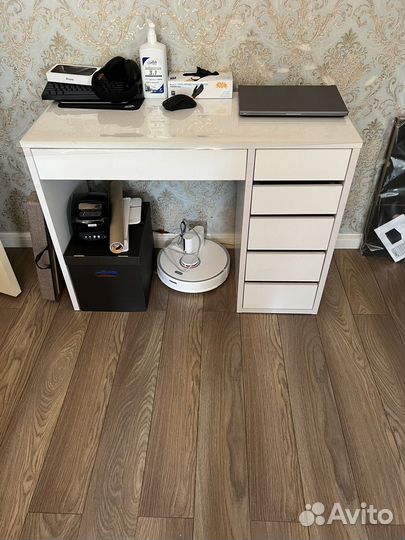 Письменный стол
