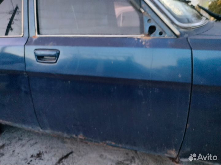 В разборе Волги 3110