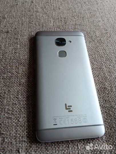 Телефон Le eco