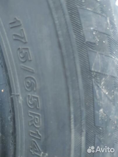 Bridgestone Blizzak Revo GZ 175/65 R14 180S