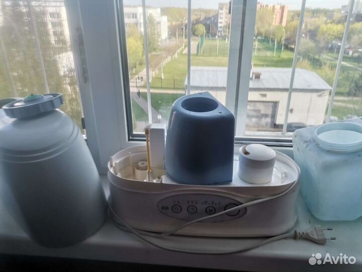 На запчасти Увлажнитель воздуха boneco 7136