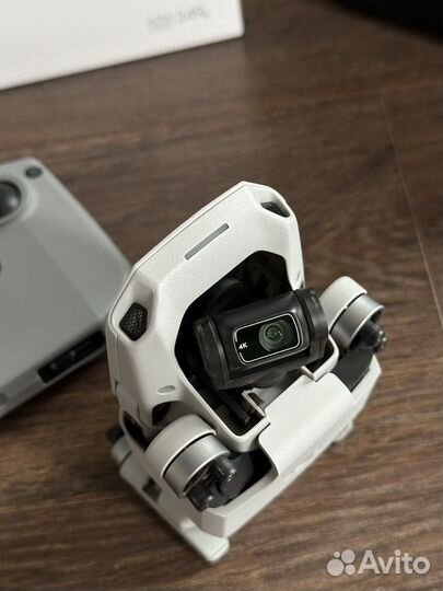 Квадрокоптер DJI Mini 2 Fly More Combo