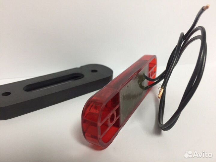 Фонарь габаритный прицепа гф22К LED красный, с пр