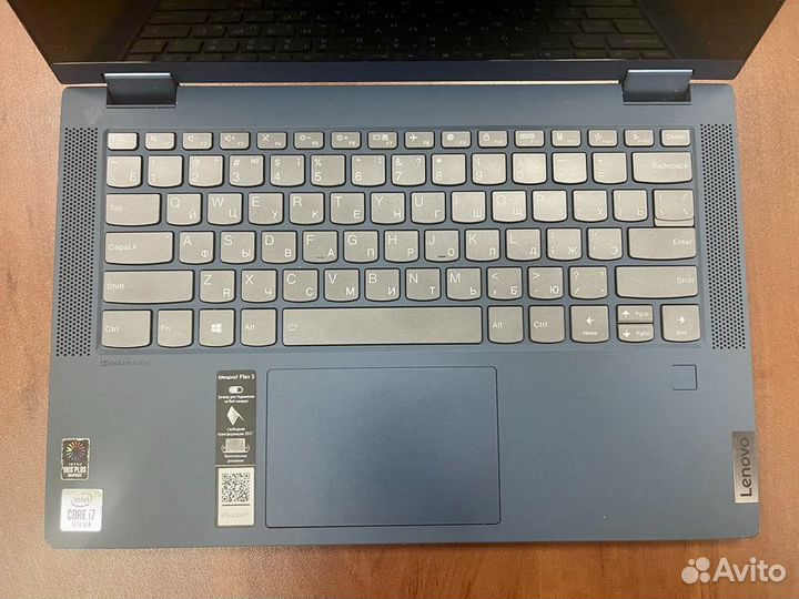 Ноутбук-трансформер Lenovo Flex 5 14IIL05