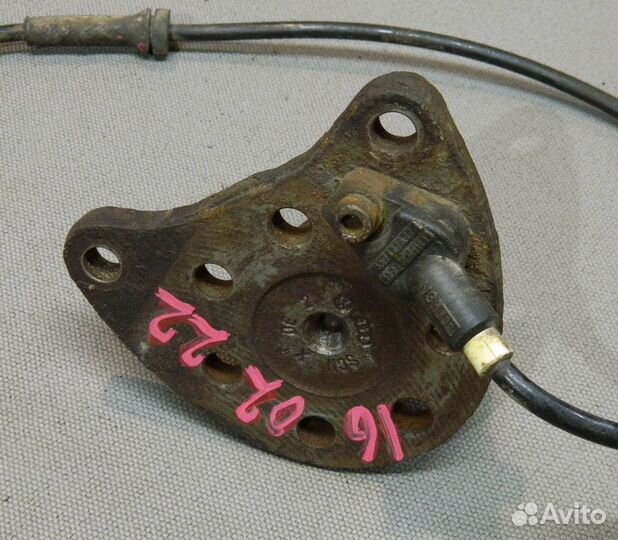 Цапфа задняя Passat b5