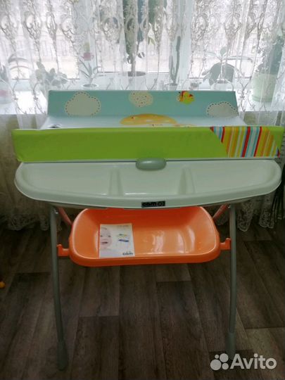 Пеленальный столик с ванночкой
