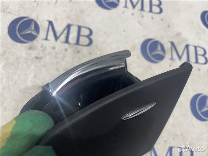 Пепельница задняя левая Mercedes-Benz Cls-Class