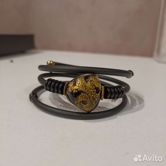 Каучуковый браслет