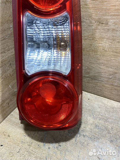 Фонарь правый Citroen Berlingo 2 B9 Арт 111360