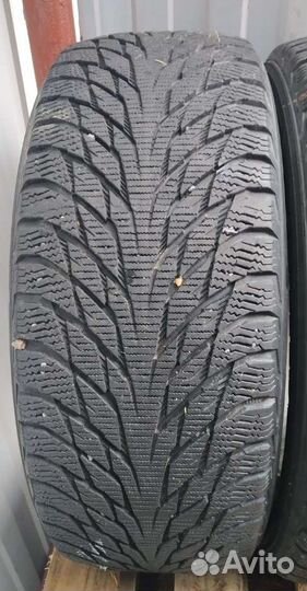 Nokian Tyres Hakkapeliitta R2 215/55 R17