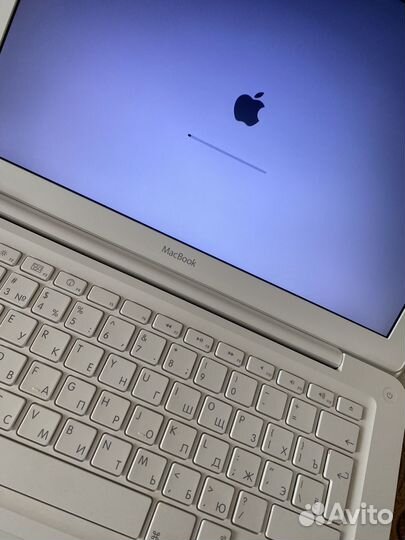Apple MacBook 2010